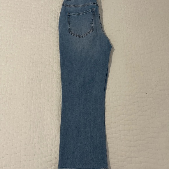 Jeans - Picture 2 of 6